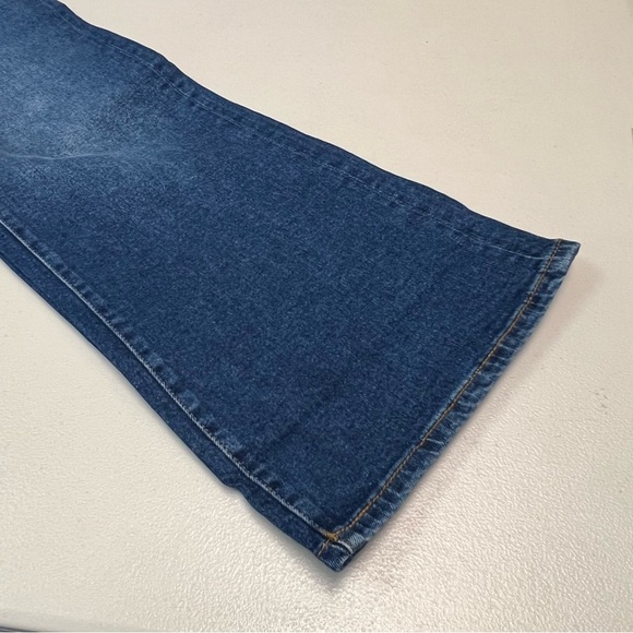 Warp + Weft Women’s Bootcut High Rise Blue Denim Jeans Size 16W - Picture 4 of 9